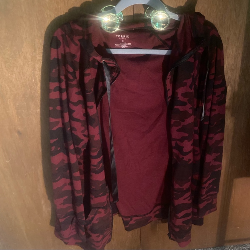 Torrid red camo active zip up size 2